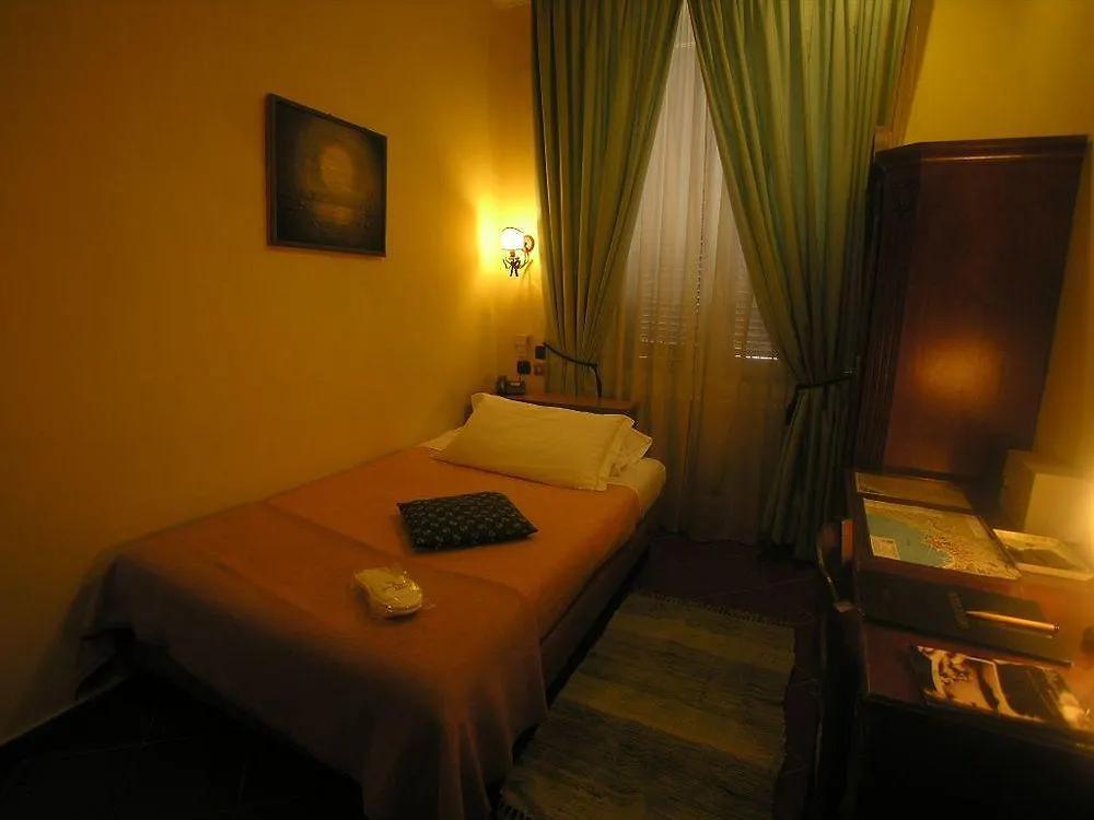 Hotel Toledo Naples